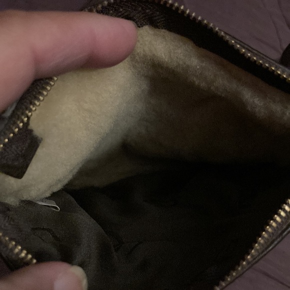 UGG - Picture 5 of 7